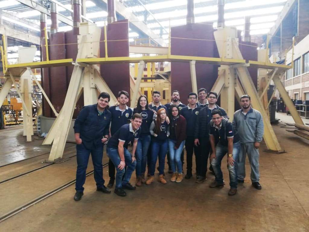 Visita técnica de los alumnos del 4to año de Ing. Electromecánica